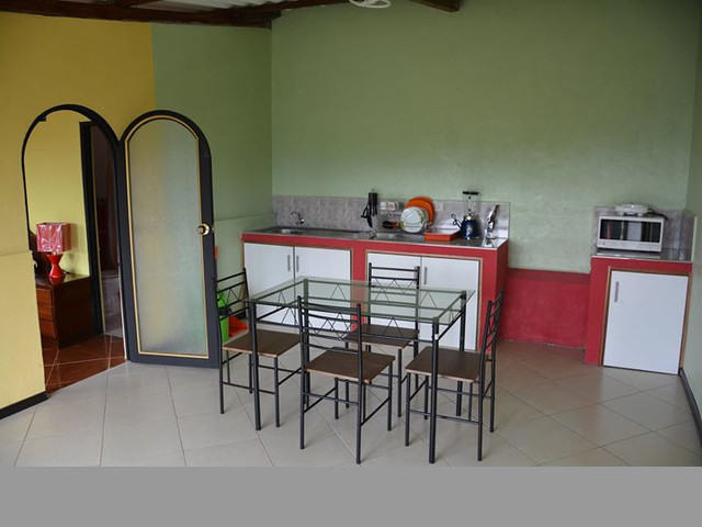CASAS DE ARRIENDO EN VILCABAMBA - TAXICHE