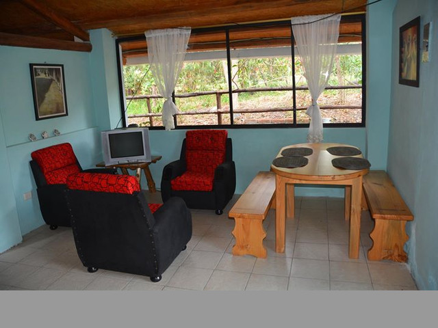 CASAS DE ARRIENDO EN VILCABAMBA - TAXICHE
