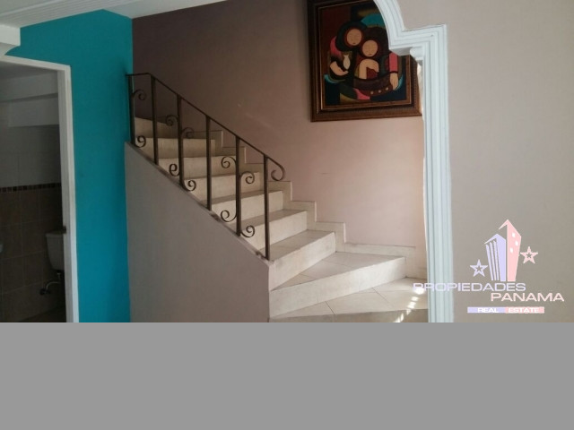 VENDO CASA EN VILLAS DEL ROCIÓ REMATE AVALÚO 180,000