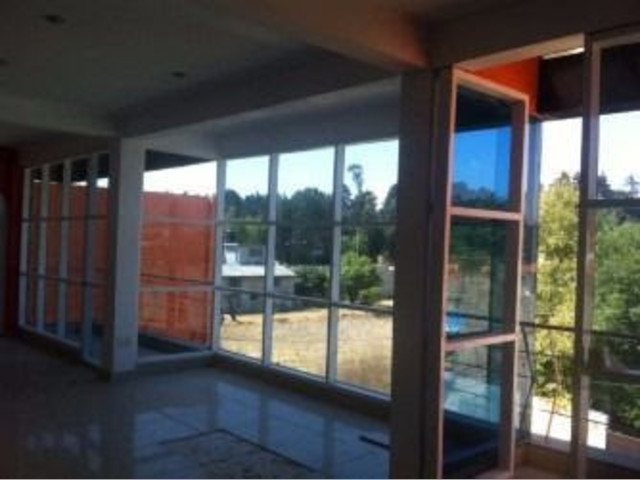 Bodega a unos minutos del Aeropurto INtenacional de Toluca