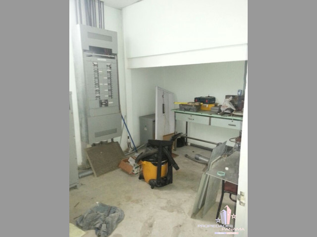 VENTA DE EDIFICIO EN CHANIS (CUALQUIER TIPO DE NEGOCIO) EV010