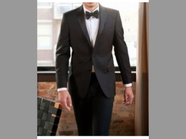 Encuentra la mejor colección de trajes de boda