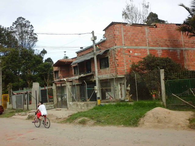 ARRIENDO APARTAESTUDIO EN SECTOR SEMI-CAMPESTRE A 10 MINUTOS DE RIONEGRO