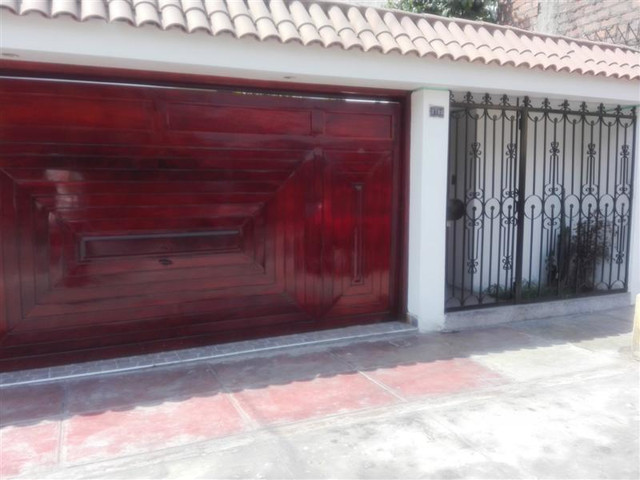 Vendo casa en Calle Criado Tejada 2783 Urb. Elio Casa de A.T. 191.64m2