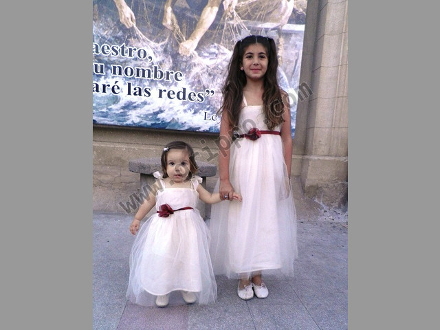 VESTIDOS BAUTISMO COMUNION CORTEJO FIESTAS