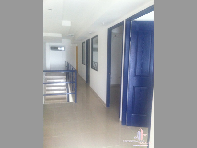 VENTA O ALQUILER DE LOCAL COMERCIAL EN VIA ESPAÑA (140 M2)