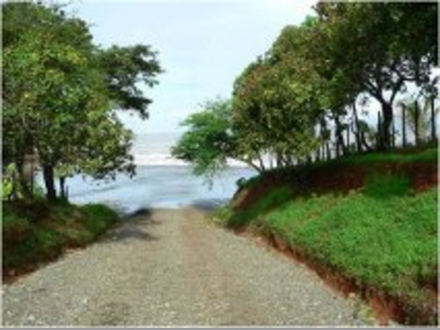 SE VENDE TERRENO TURÌSTICO EN PANAMÀ