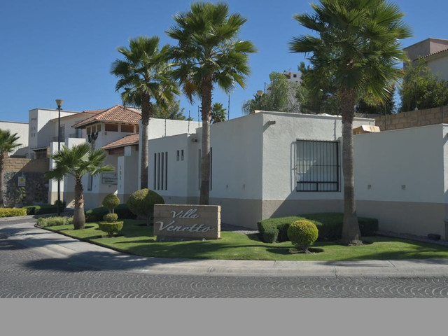 VENTA CASA VILLA VENETTO, CUMBRES DEL LAGO, QUERETARO CH-052