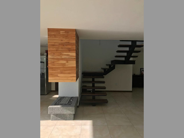 EXELENTE CASA EN RECIDENCIAL BOSQUES DE LAS FUENTES