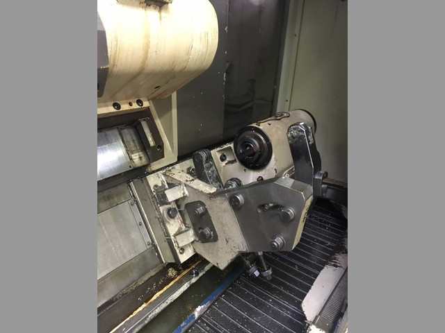 Torno CNC DAEWOO 29.1&quot; X 62&quot; - Usado