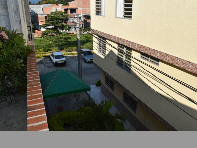 SE VENDE HERMOSA CASA DE 2 PISOS CON AZOTEA EN UN EXCELENTE PRECIO