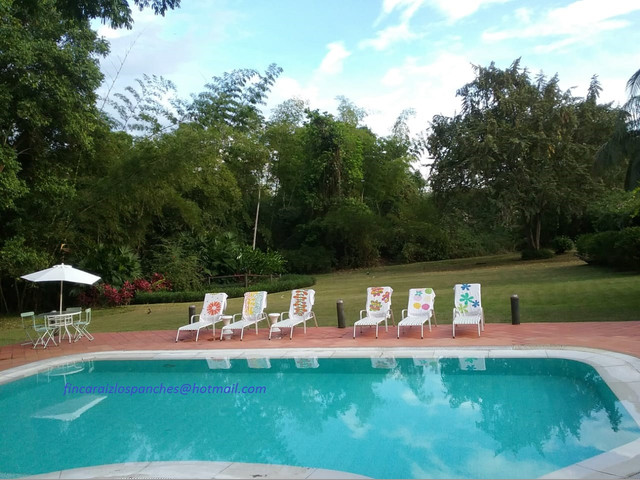 linda finca de verano en el club mesa de yeguas