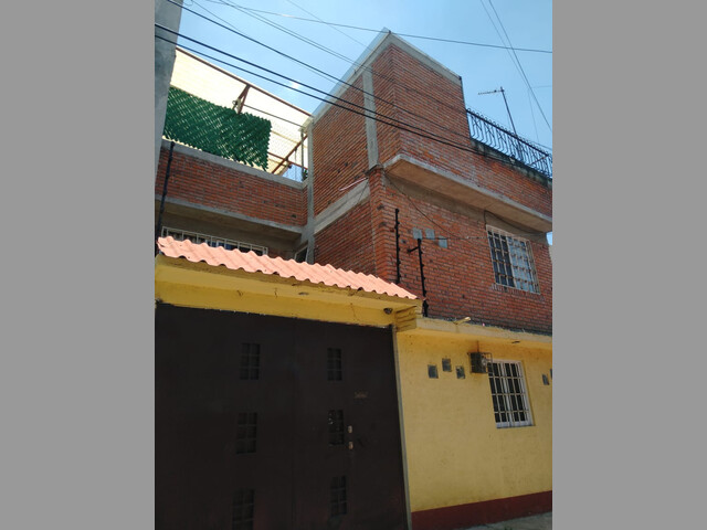 EN VENTA CASA A 15 MINUTOS DE BARRANCA DEL MUERTO