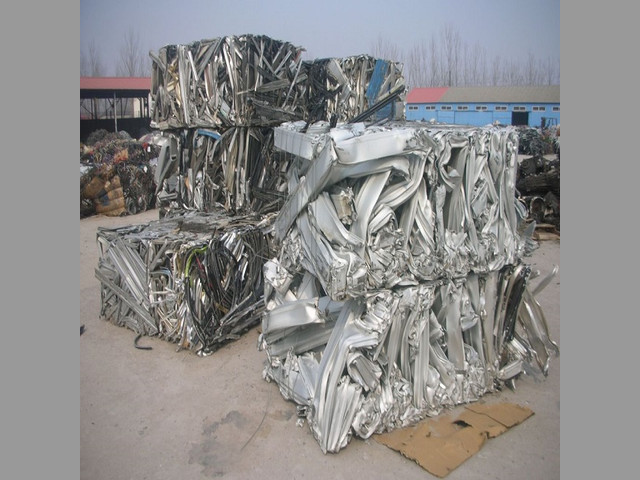 PEDAZOS DE ALUMINIO