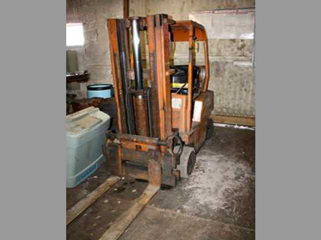 Montacargas CLARK 3,600 Lbs - Usado