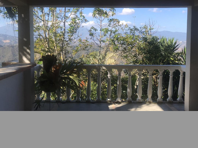 SE VENDE TERRENO EN TURGUA MUNICIPIO EL HATILLO - VENEZUELA