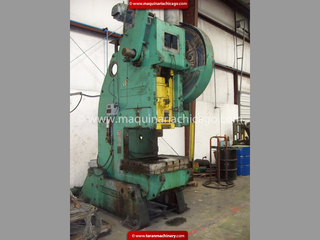 Troqueladora USI CLEARING 110 ton OBI en Venta!