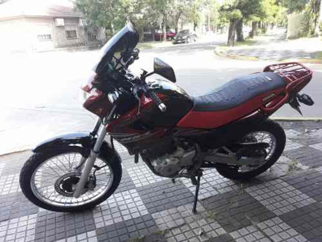 HONDA FALCON NX4 AÑO 2011!!