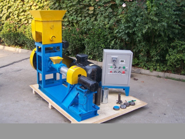 Extrusora Meelko para pellets alimentación perros y gatos 60-80kg-h 11kW