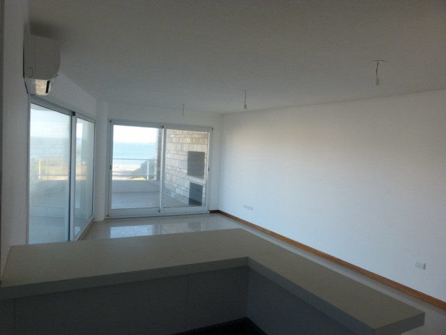 Vendo Estupendo Dpto. frente al mar