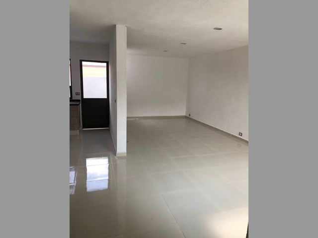 VENTA CASA LOS CIPRESES JURIQUILLA, QUERETARO CH-051