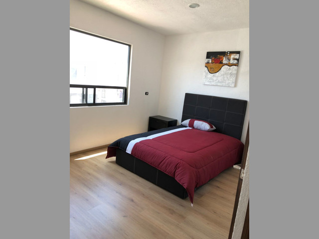 VENTA CASA LOS CIPRESES JURIQUILLA, QUERETARO CH-051