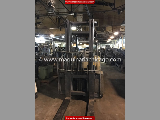 Montacargas CATERPILLAR 11,000 Lbs Usado en venta