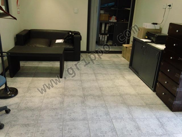 OFICINA EN VENTA - EXCEPCIONAL ESTADO.