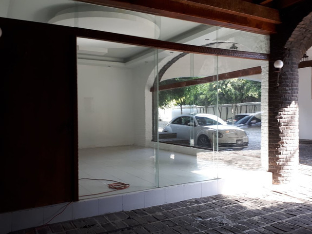 Local en renta Insurgentes Sur (8-D)