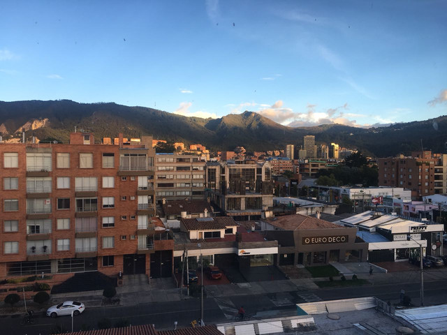 Hermoso apartamento muy bien ubicado y con vista espectacular en BOGOTÁ