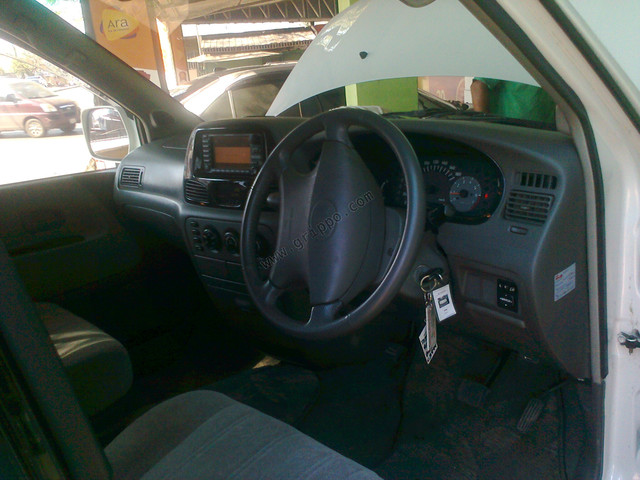 vendo toyota nhoa