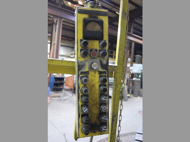 Torno Vertical BETTS con 122" de volteo - Usado