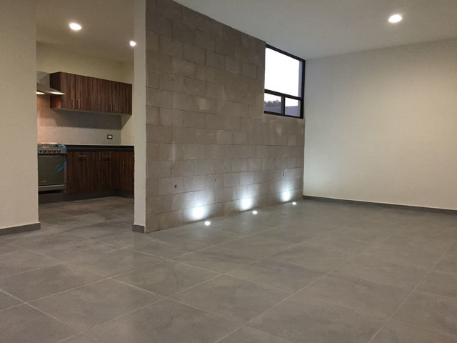 VENTA CASA LOS CIPRESES JURIQUILLA, QUERETARO CH-051