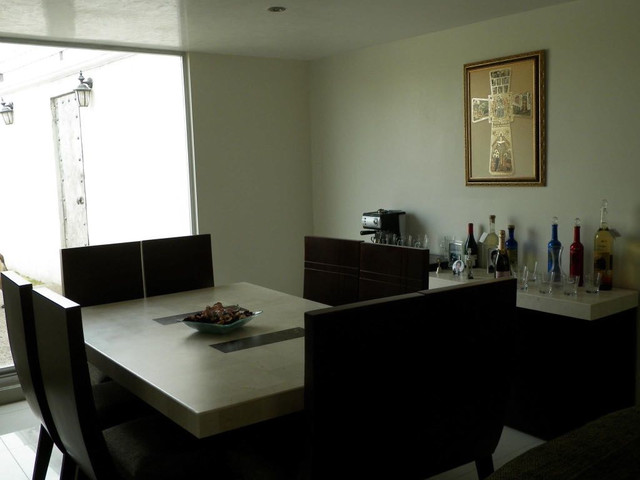 EXELENTE CASA EN CACALOMACAN