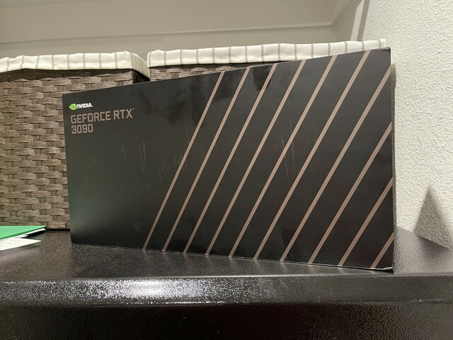 NEW NVIDIA GeForce RTX 3090 Founders Edition 24GB GDDR6 Graphics Card