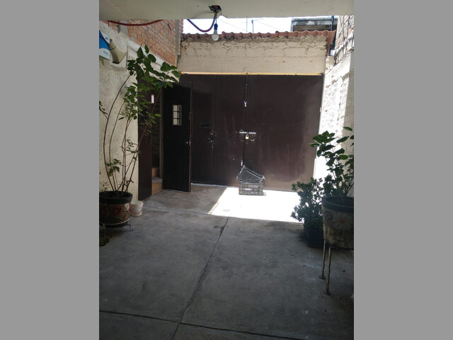 EN VENTA CASA A 15 MINUTOS DE BARRANCA DEL MUERTO